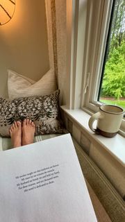 Caroline Jones feet photo 20