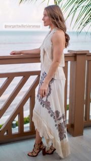 Caroline Jones feet photo 18