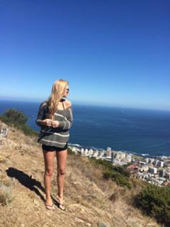 Caroline Lowe feet photo 2