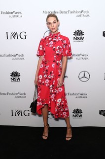Caroline Lowe feet photo 14