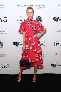 Caroline Lowe feet photo 13