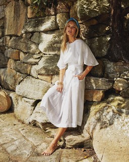 Caroline Lowe feet photo 16