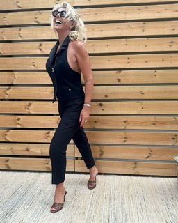Caroline Mageridon feet photo 1