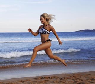 Caroline Pearce feet photo 13