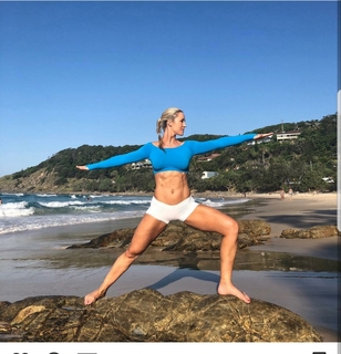 Caroline Pearce feet photo 12