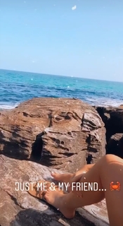 Caroline Pearce feet photo 5