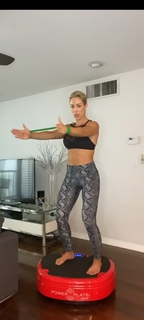 Caroline Pearce feet photo 6
