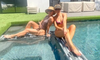 Caroline Pearce feet photo 9