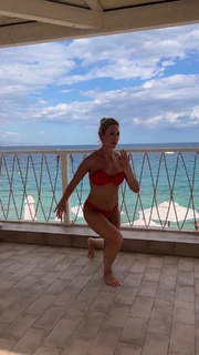 Caroline Pearce feet photo 12