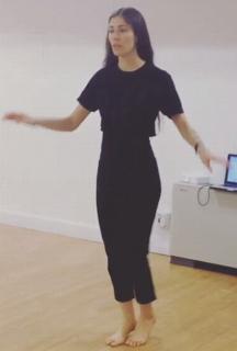 Caroline Polachek feet photo 16