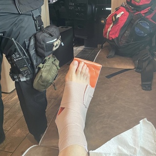 Caroline Polachek feet photo 18