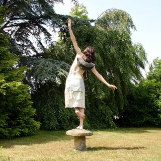 Caroline Polachek feet photo 5