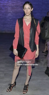 Caroline Polachek feet photo 16