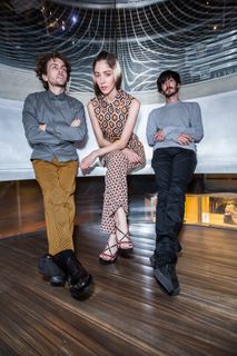 Caroline Polachek feet photo 3