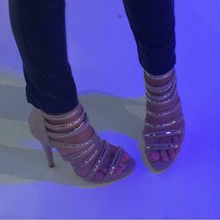 Caroline Receveur feet photo 1