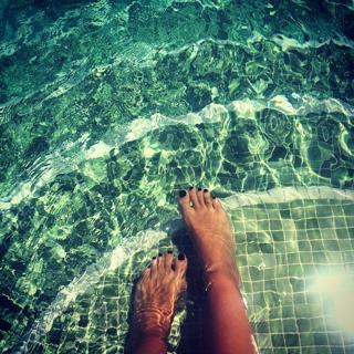 Caroline Receveur feet photo 14