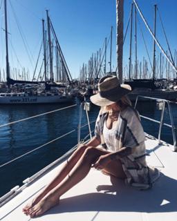 Caroline Receveur feet photo 16