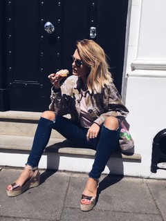 Caroline Receveur feet photo 7