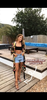 Caroline Receveur feet photo 9