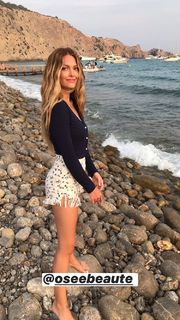 Caroline Receveur feet photo 1