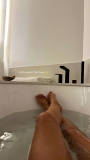Caroline Receveur feet photo 9