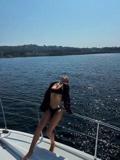 Caroline Receveur feet photo 1