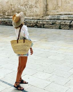Caroline Roux feet photo 19