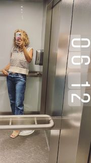 Caroline Roux feet photo 17