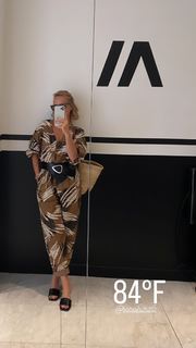 Caroline Roux feet photo 1