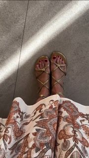 Caroline Roux feet photo 2