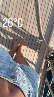 Caroline Roux feet photo 19