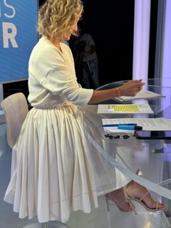 Caroline Roux feet photo 11