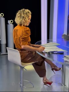 Caroline Roux feet photo 1