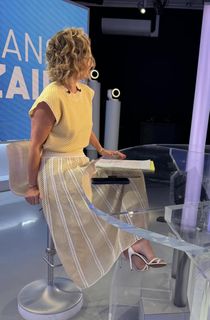 Caroline Roux feet photo 10