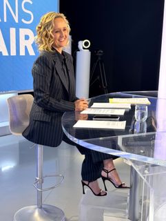 Caroline Roux feet photo 2