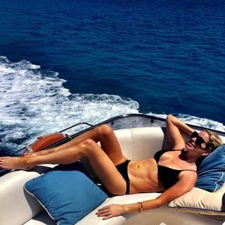 Caroline Stanbury feet photo 16