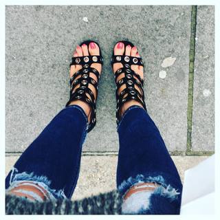 Caroline Stanbury feet photo 20