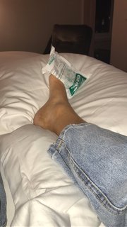 Caroline Stanbury feet photo 1