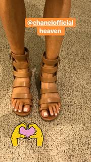 Caroline Stanbury feet photo 6