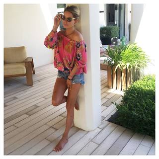 Caroline Stanbury feet photo 8