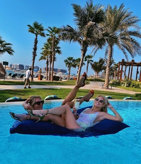 Caroline Stanbury feet photo 3