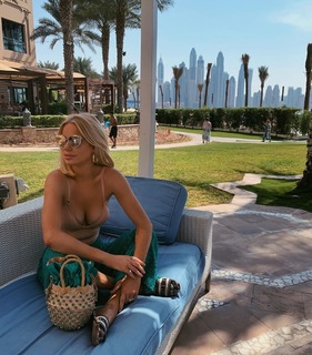 Caroline Stanbury feet photo 1