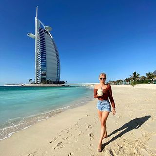 Caroline Stanbury feet photo 13