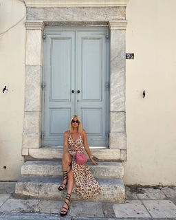 Caroline Stanbury feet photo 15