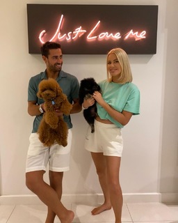 Caroline Stanbury feet photo 10