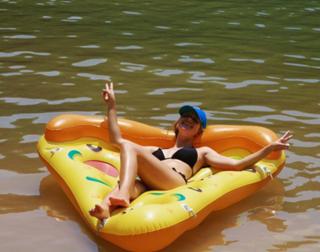 Caroline Sunshine feet photo 5