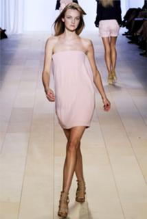 Caroline Trentini feet photo 11