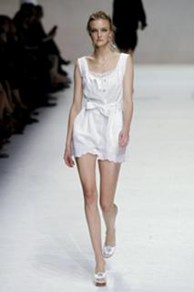 Caroline Trentini feet photo 15