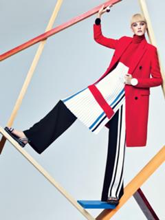 Caroline Trentini feet photo 10