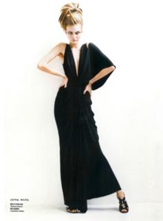 Caroline Trentini feet photo 1